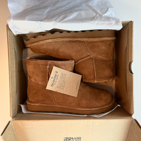 Bearpaw Alyssa Boot (short mini sheepskin suede boot) - Picture 9 of 11